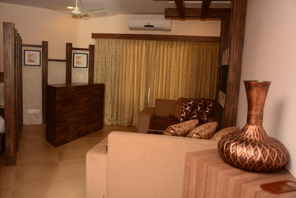 Hotel Pramod Convention &